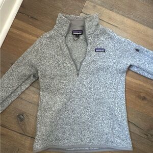 Patagonia Light Gray Fleece Pullover